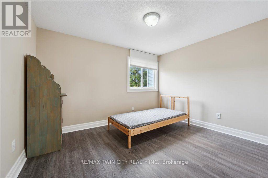 537 Havendale Place, Waterloo, Ontario  N2L 0G2 - Photo 23 - X13754348