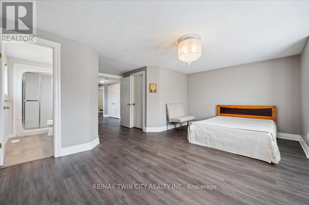 537 Havendale Place, Waterloo, Ontario  N2L 0G2 - Photo 28 - X13754348
