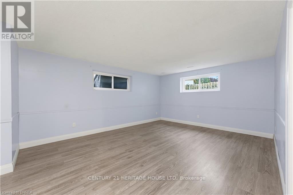 179 Banbury Road, Brantford, Ontario  N3P 1E6 - Photo 10 - X13754434