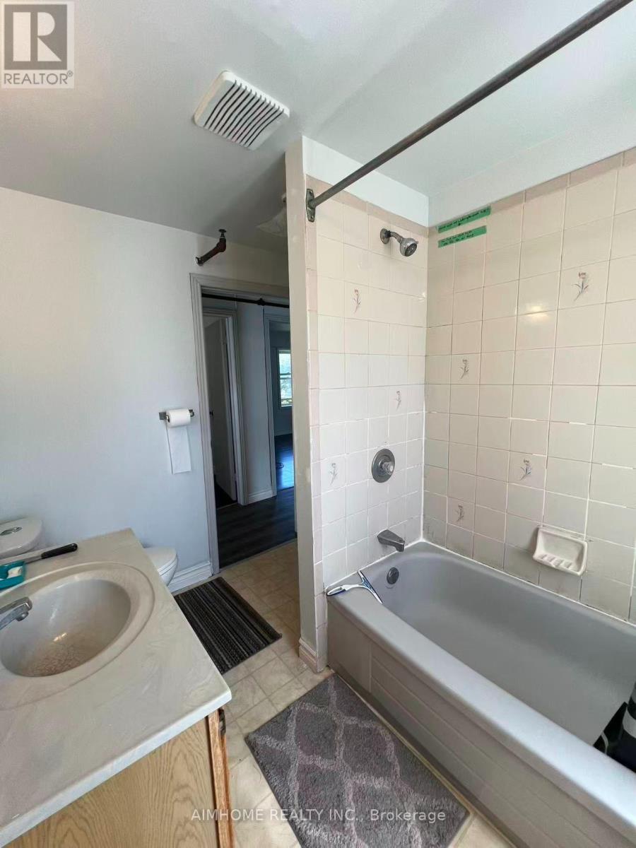 Unknown Address, ,    - Photo 20 - X13754438
