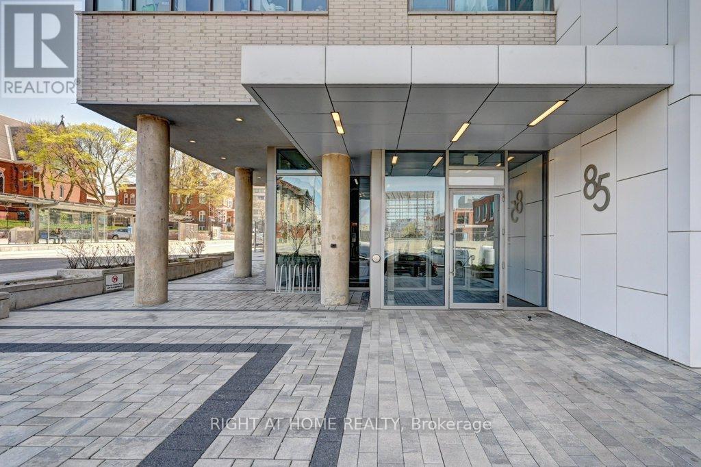 1212 - 85 Duke Street W, Kitchener, Ontario  N2H 0B7 - Photo 2 - X13754460