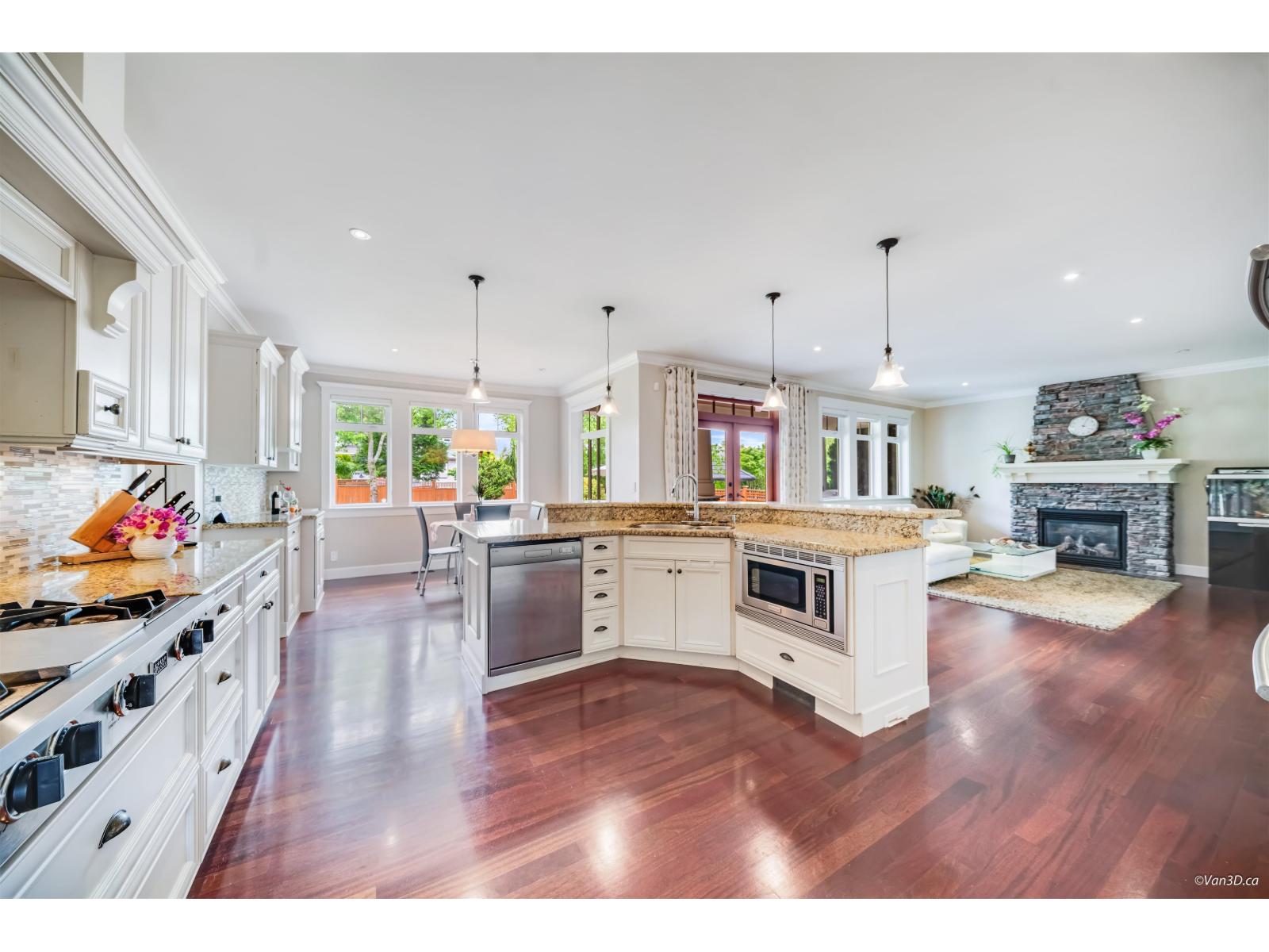 16383 High Park Avenue, Surrey, British Columbia  V3Z 0M1 - Photo 7 - R3162205