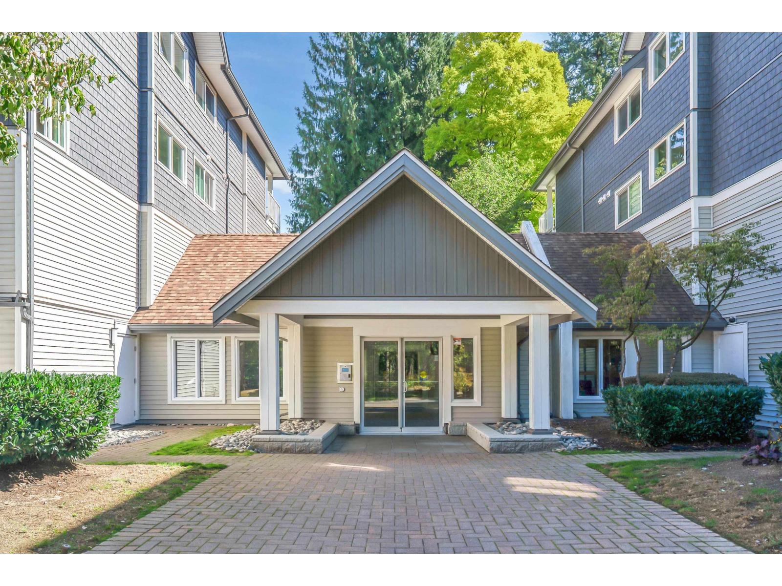 206 9668 148 STREET, surrey, British Columbia