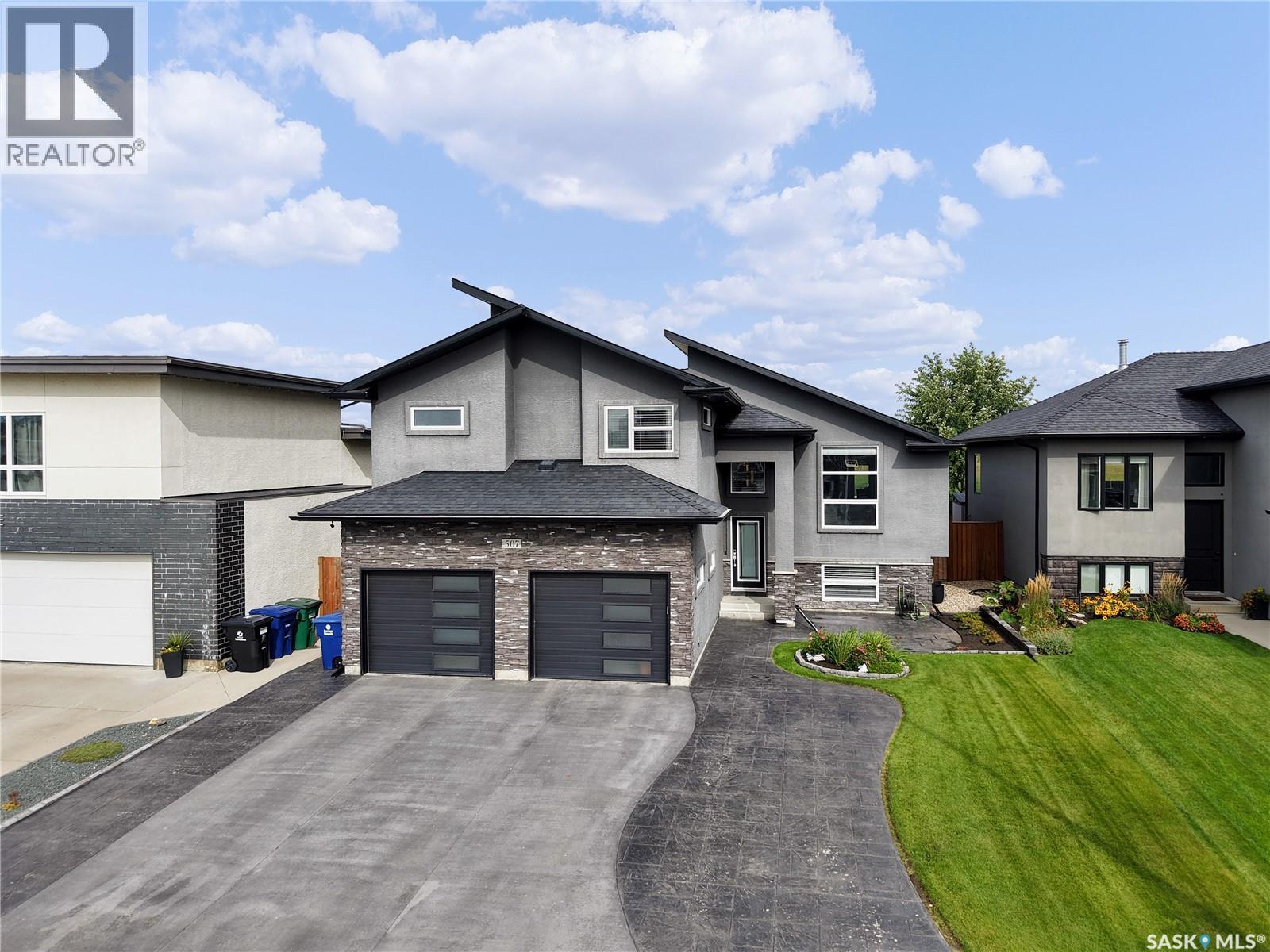 507 Salloum Crescent, Saskatoon, Saskatchewan  S7W 0N1 - Photo 2 - SK047741