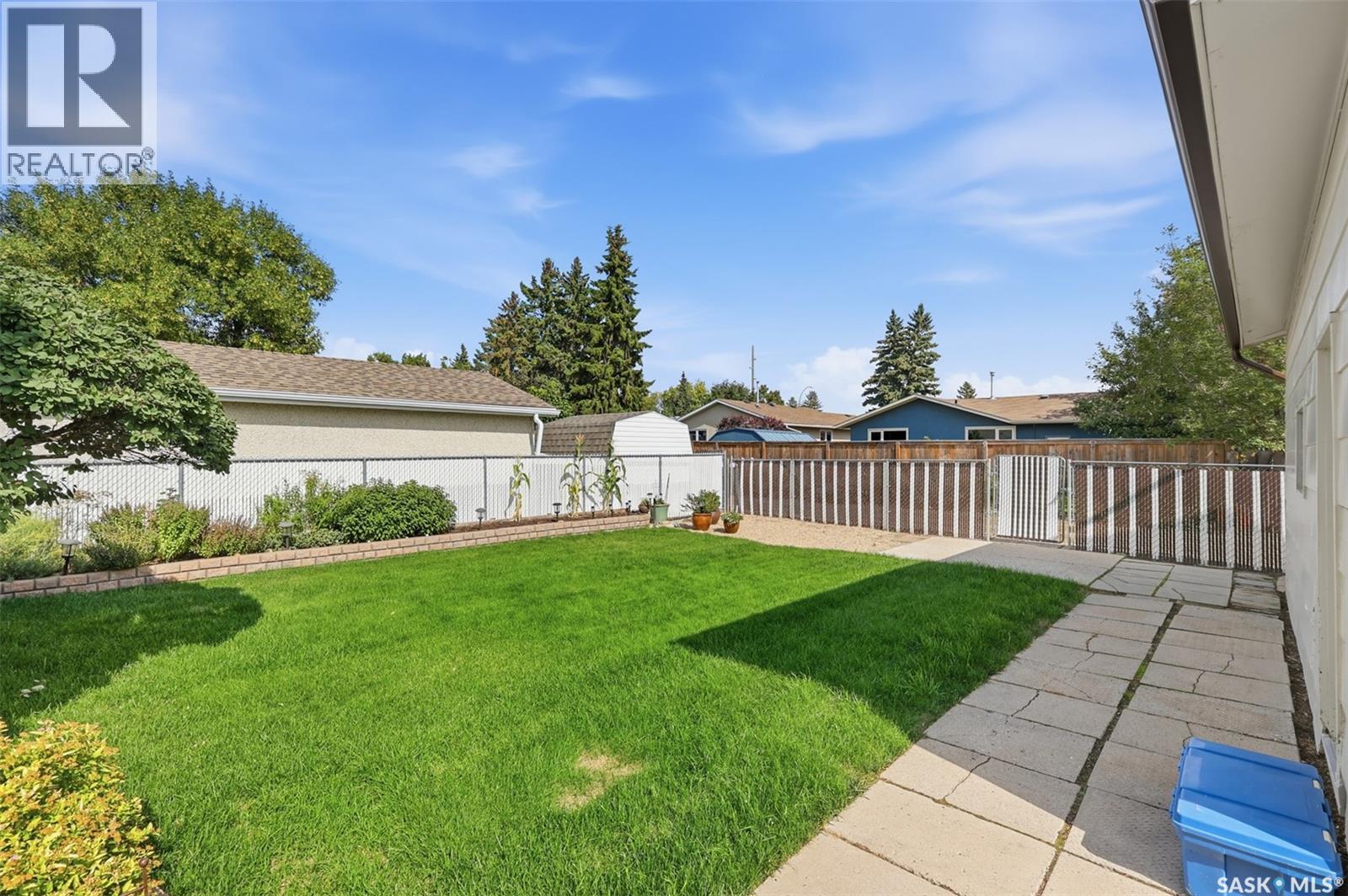 418 Laval Crescent, Saskatoon, Saskatchewan  S7H 4K9 - Photo 36 - SK047595