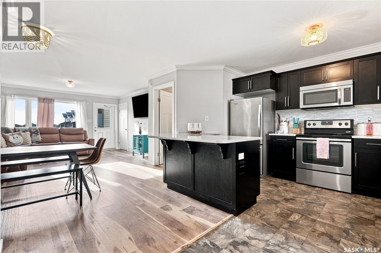 259 250 Akhtar Bend, Saskatoon, Saskatchewan  S7W 0W4 - Photo 3 - SK047445