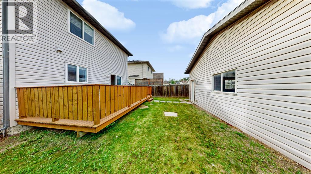 225 Campbell Crescent, Fort Mcmurray, Alberta  T9K 2N3 - Photo 36 - A2342692