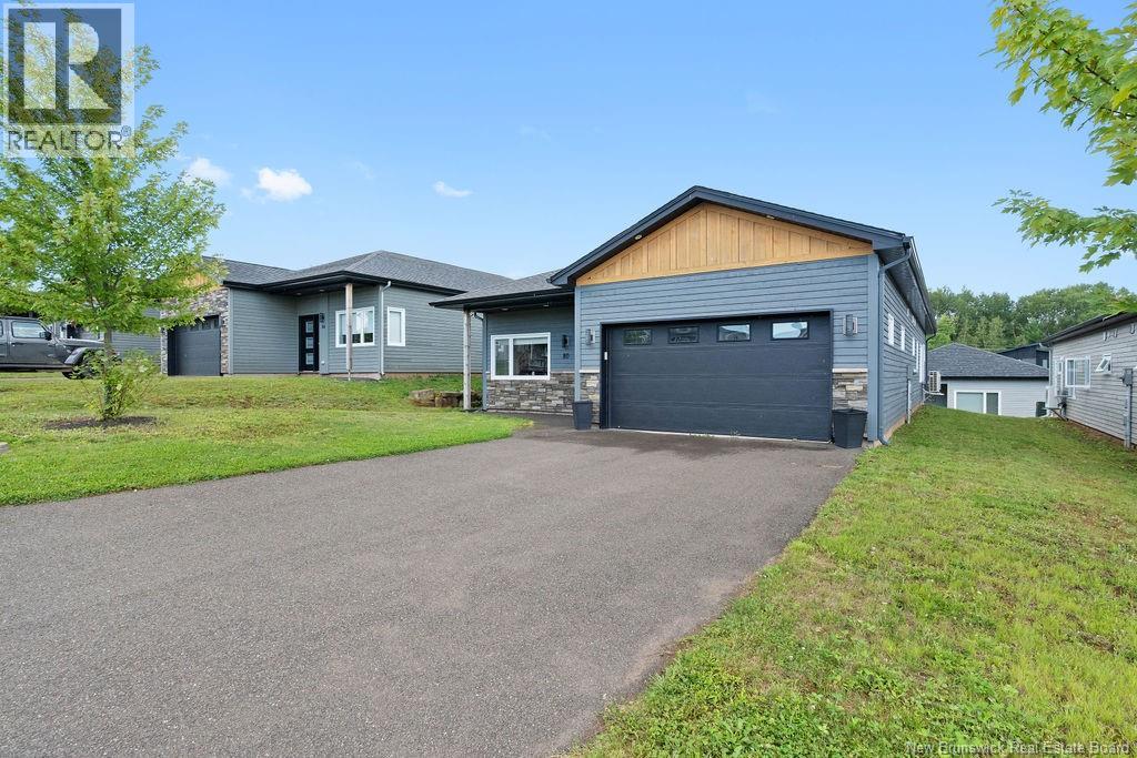 80 Parkplace Lane, Moncton, New Brunswick  E1A 0N4 - Photo 3 - NB146985