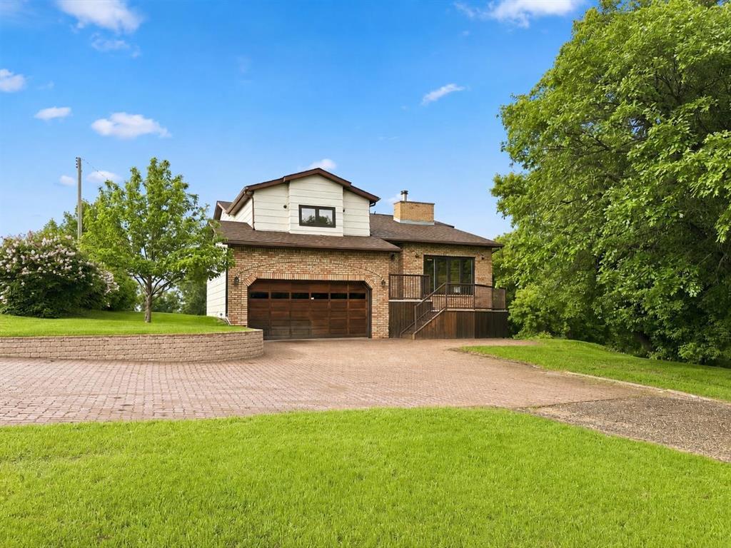 2005 Braecrest Drive, Brandon, Manitoba  R7A 1A3 - Photo 1 - 202622472