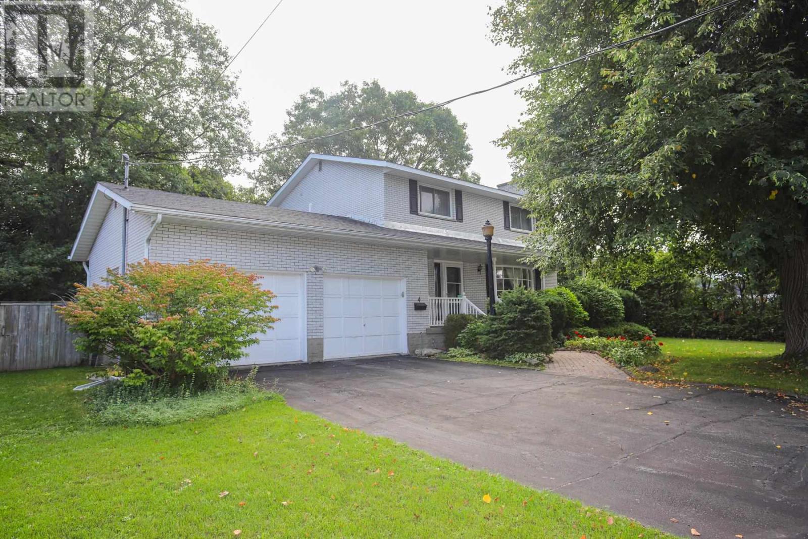 4 Silver Birch Dr, Sault Ste. Marie, Ontario  P6A 5S1 - Photo 2 - SM262442