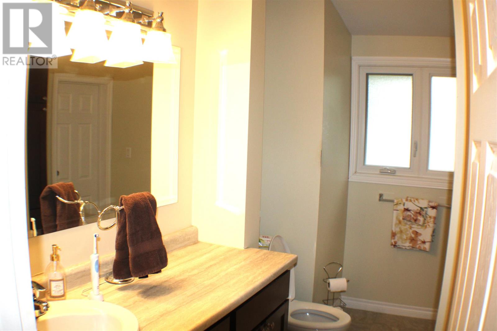104 White Oak Dr W, Sault Ste Marie, Ontario  P6C 2H8 - Photo 11 - SM262449