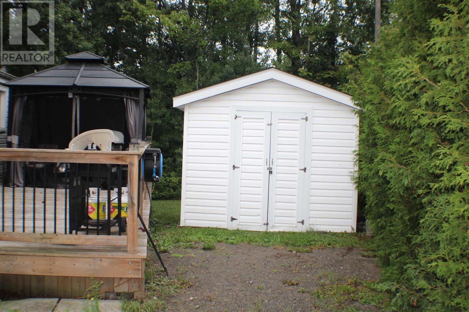 104 White Oak Dr W, Sault Ste Marie, Ontario  P6C 2H8 - Photo 29 - SM262449