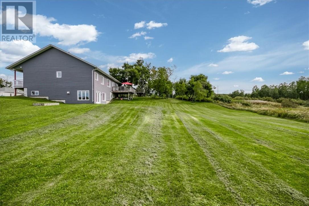 41 Bay Street, Whitefish, Ontario  P0M 3E0 - Photo 37 - 2130174
