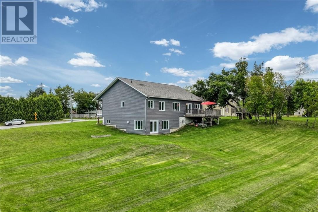 41 Bay Street, Whitefish, Ontario  P0M 3E0 - Photo 38 - 2130174