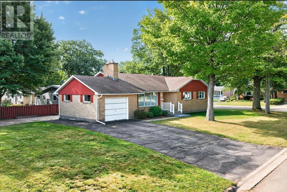 6 Pinemore Blvd, Sault Ste. Marie, Ontario  P6B 4E3 - Photo 44 - SM262452
