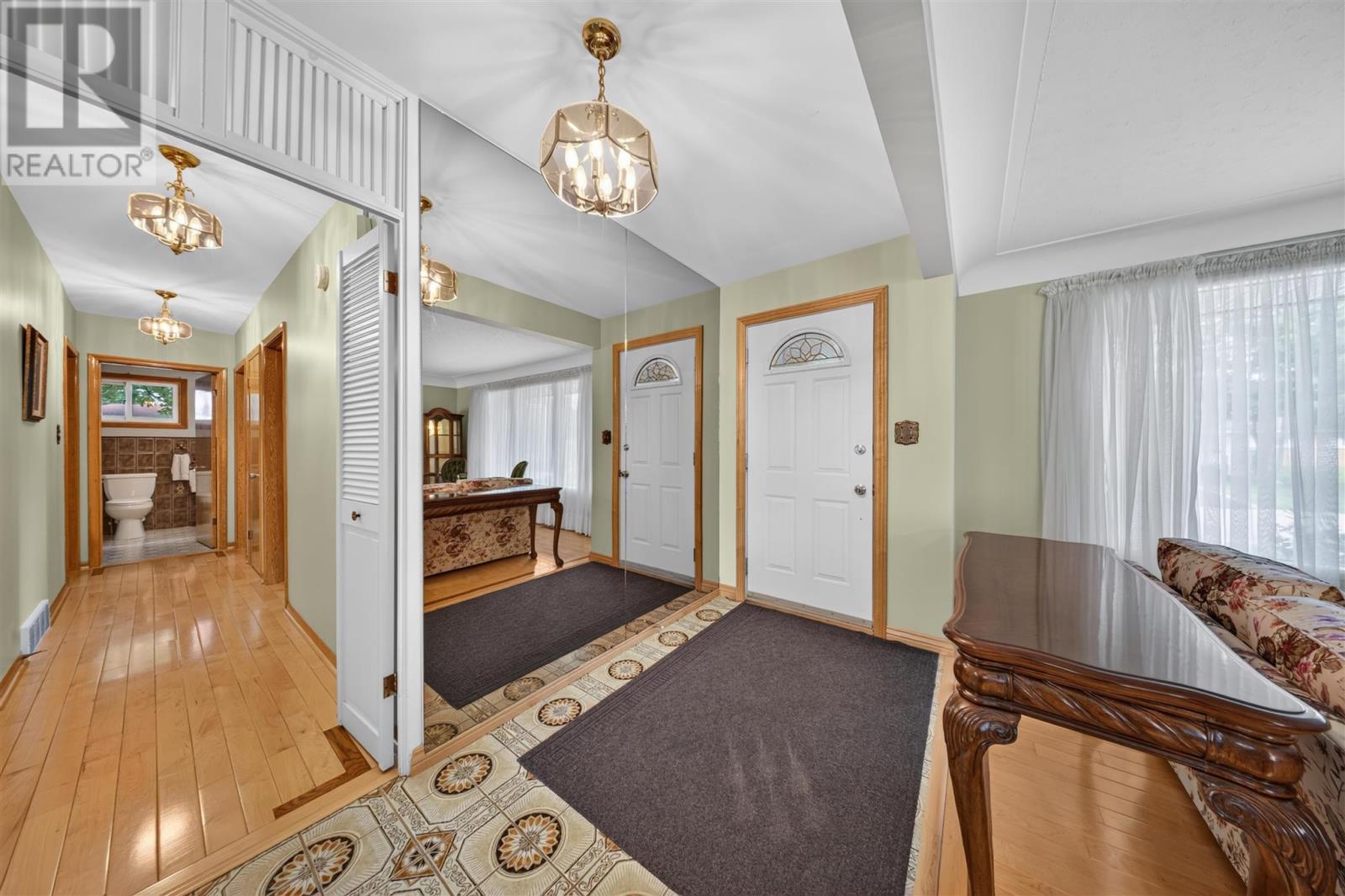 6 Pinemore Blvd, Sault Ste. Marie, Ontario  P6B 4E3 - Photo 5 - SM262452