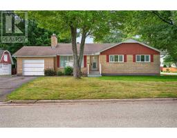 6 Pinemore BLVD, Sault Ste. Marie, Ontario