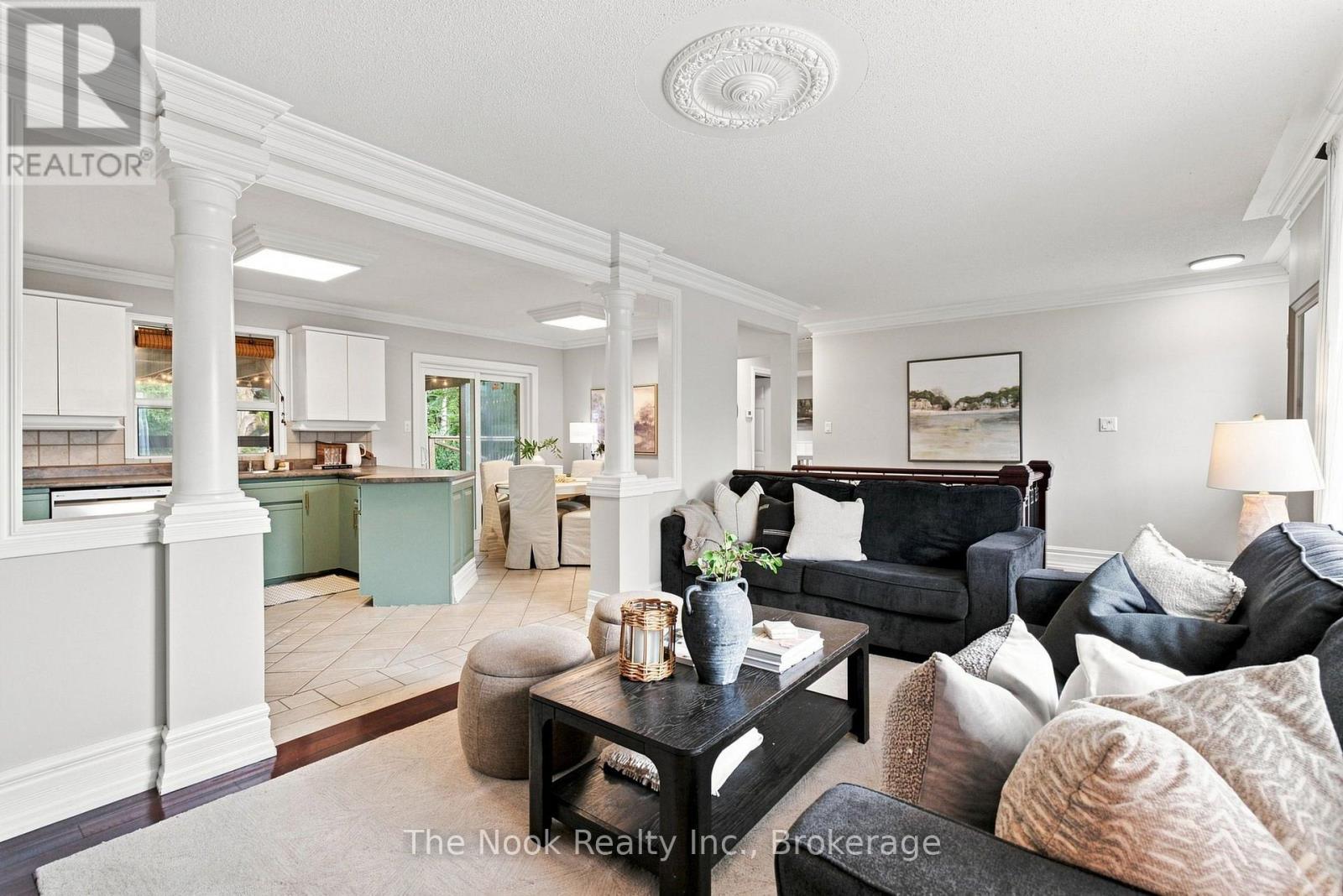 257 Wilson Road S, Oshawa, Ontario  L1H 6C4 - Photo 4 - E13754684
