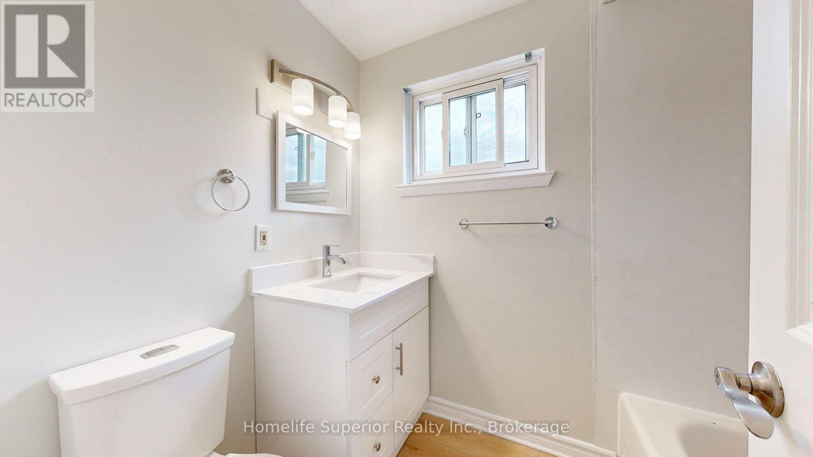 380 Vancouver Crescent, Oshawa, Ontario  L1J 5X9 - Photo 23 - E13754732