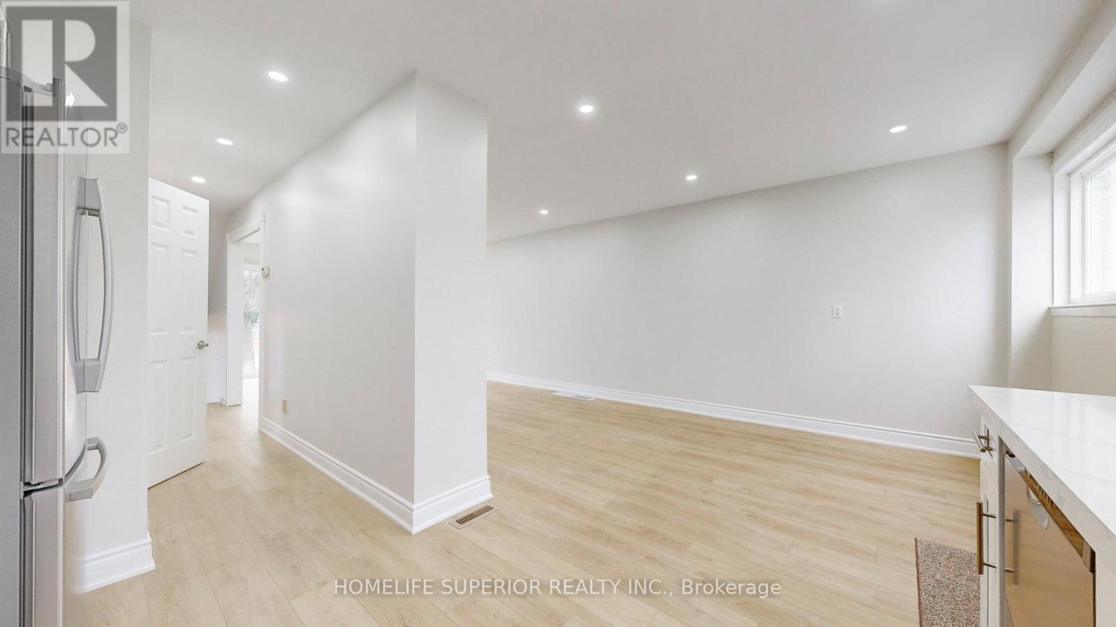380 Vancouver Crescent, Oshawa, Ontario  L1J 5X9 - Photo 10 - E13754898