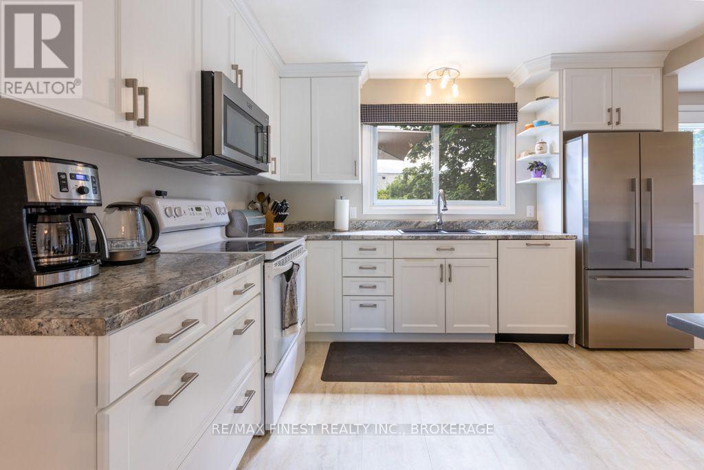 1043 Lincoln Drive, Kingston, Ontario  K7M 4Z3 - Photo 12 - X13754710
