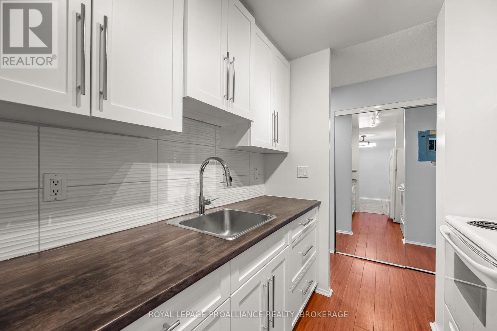 112 - 17 Eldon Hall Place, Kingston, Ontario  K7M 7H5 - Photo 7 - X13754746