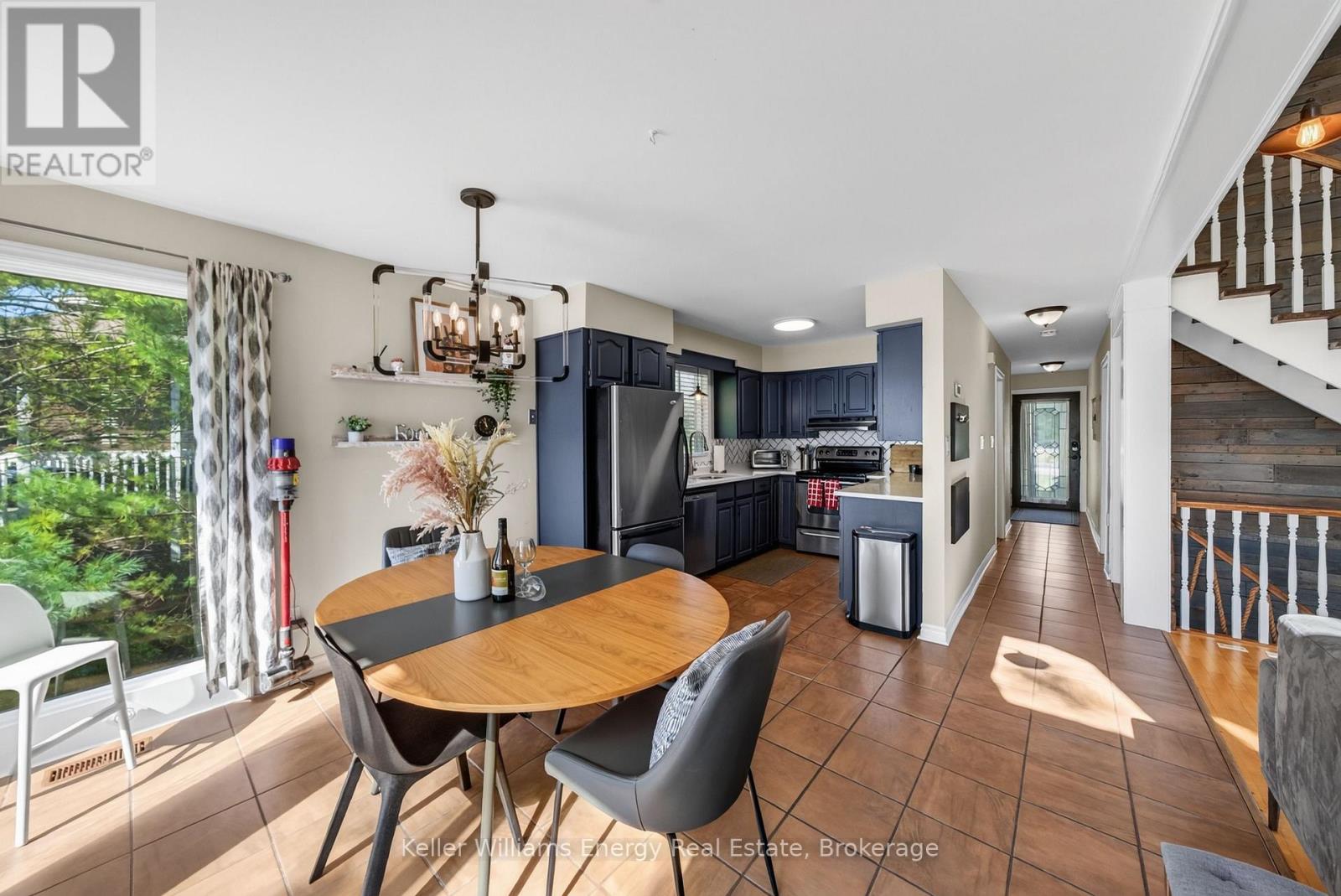 16169 Loyalist Parkway, Prince Edward County, Ontario  K0K 1G0 - Photo 11 - X13754660