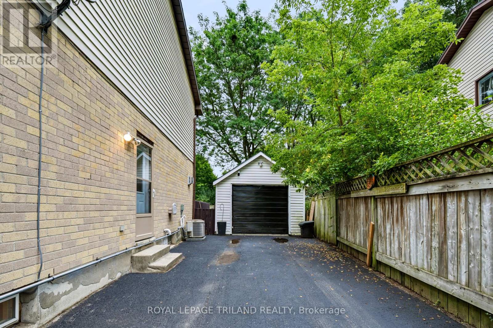 55 Mohegan Crescent, London East, Ontario  N5V 2X7 - Photo 33 - X13754724