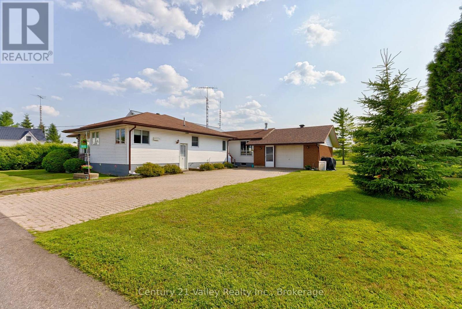 2032 Foresters Falls Road, Whitewater Region, Ontario  K0J 1V0 - Photo 3 - X13754614