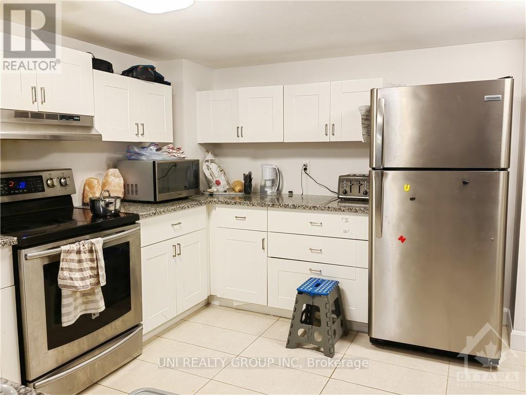 B - 492 Moodie Drive, Ottawa, Ontario  K2H 8A7 - Photo 5 - X13754874