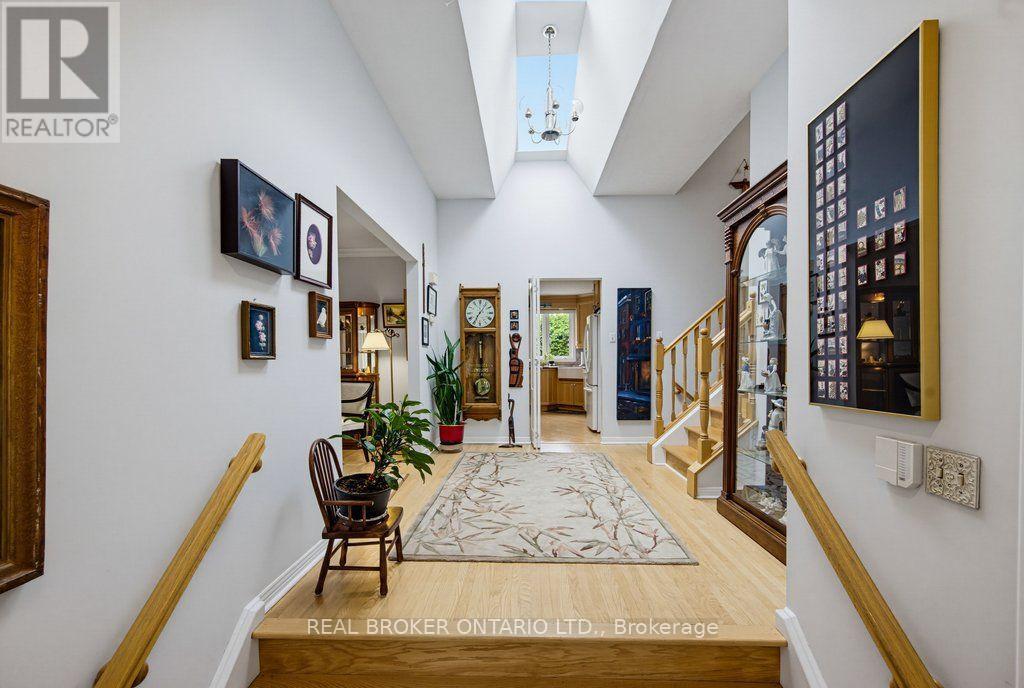 22 Woodhill Crescent, Ottawa, Ontario  K1B 3B6 - Photo 6 - X13754996