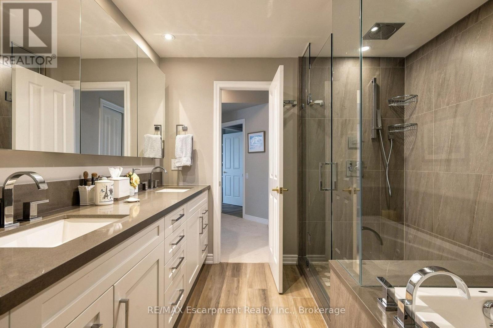 Ph1 - 60 Old Mill Road, Oakville, Ontario  L6J 7V9 - Photo 23 - W13754726