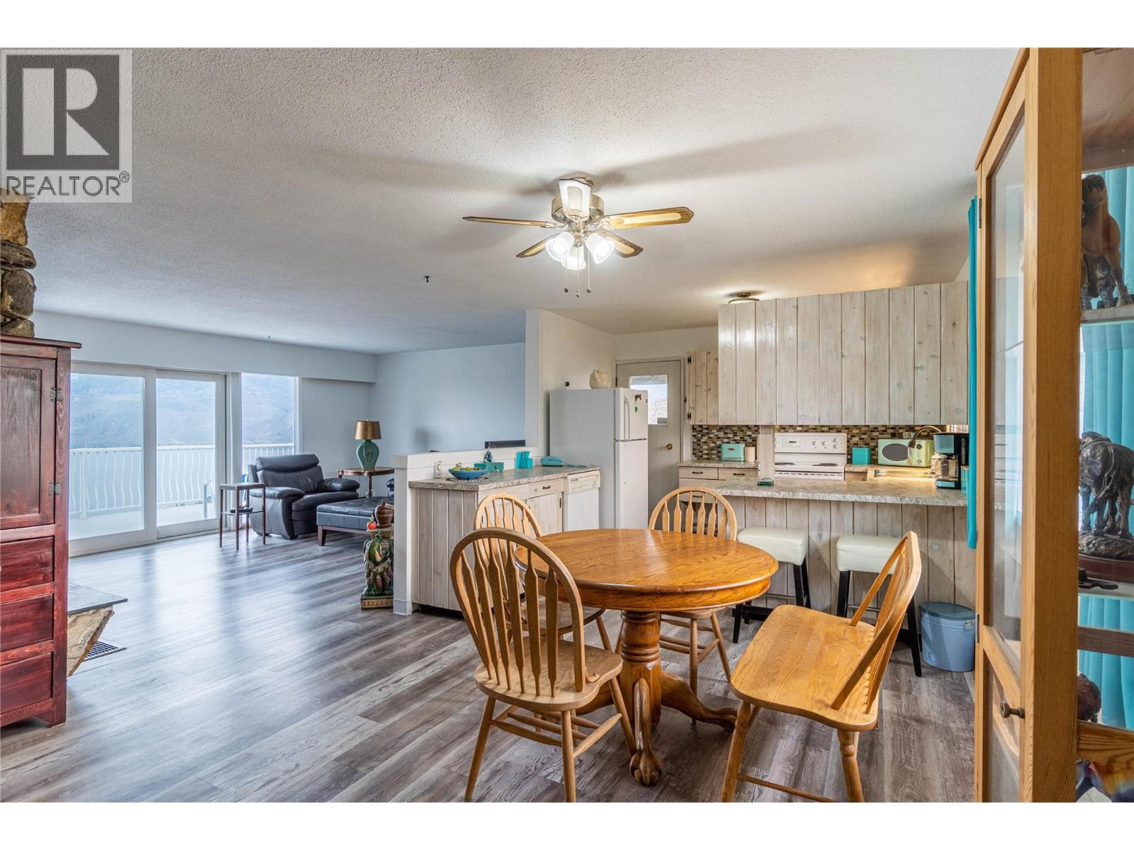 6009 West Trans Canada Highway, Kamloops, British Columbia  V1S 2A2 - Photo 10 - 10399564