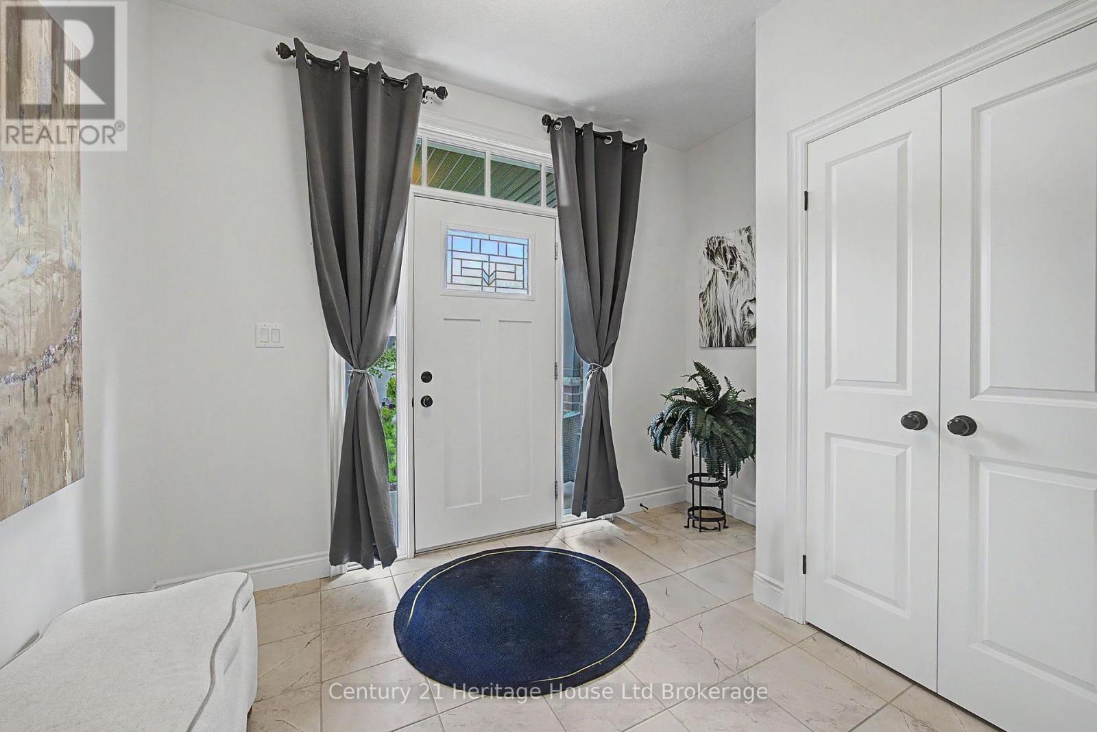 18 Darlison Drive, Zorra, Ontario  N0M 2M0 - Photo 5 - X13754792