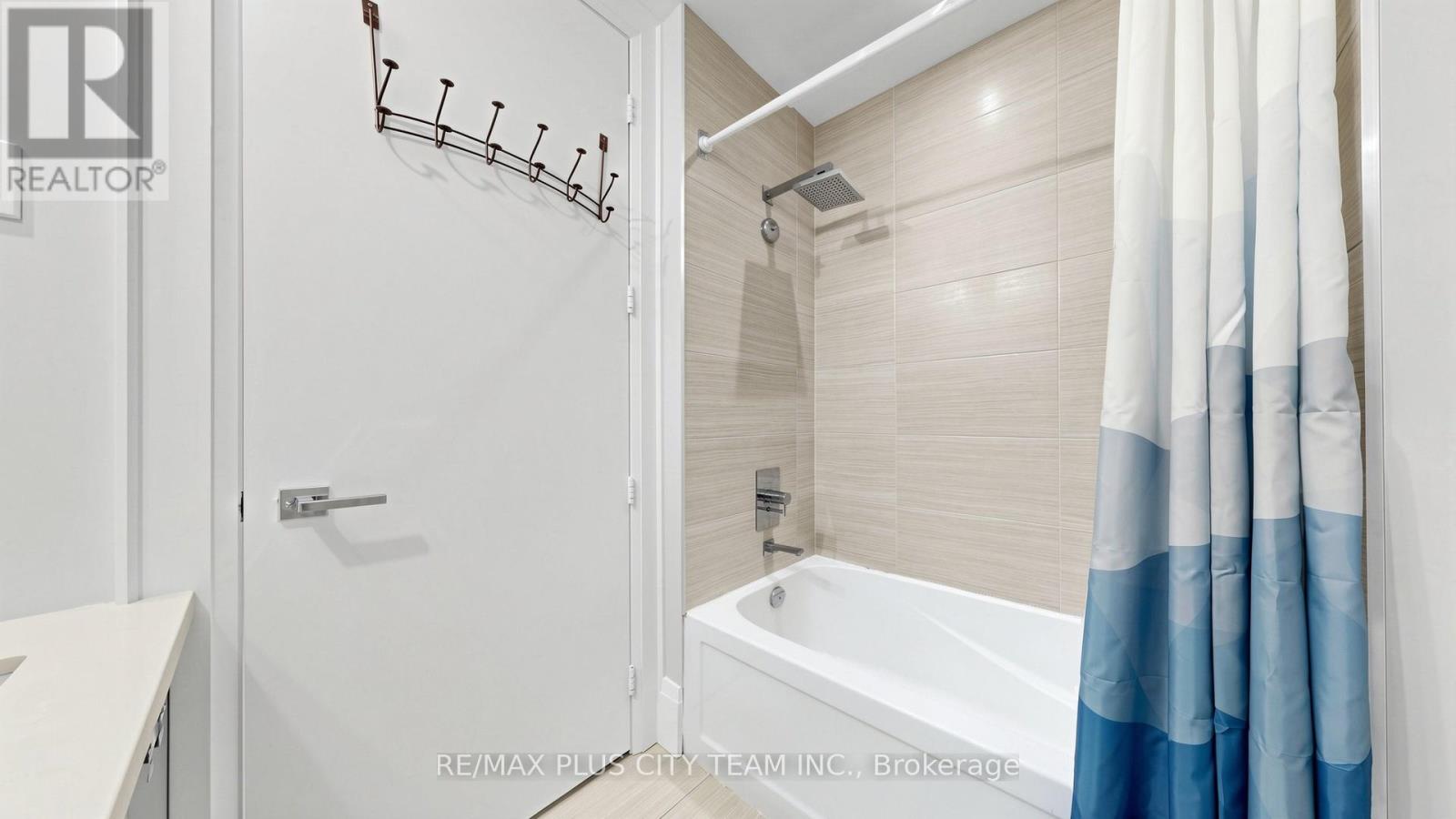 Th122 - 29 Queens Quay E, Toronto, Ontario  M5E 0A5 - Photo 12 - C13754586