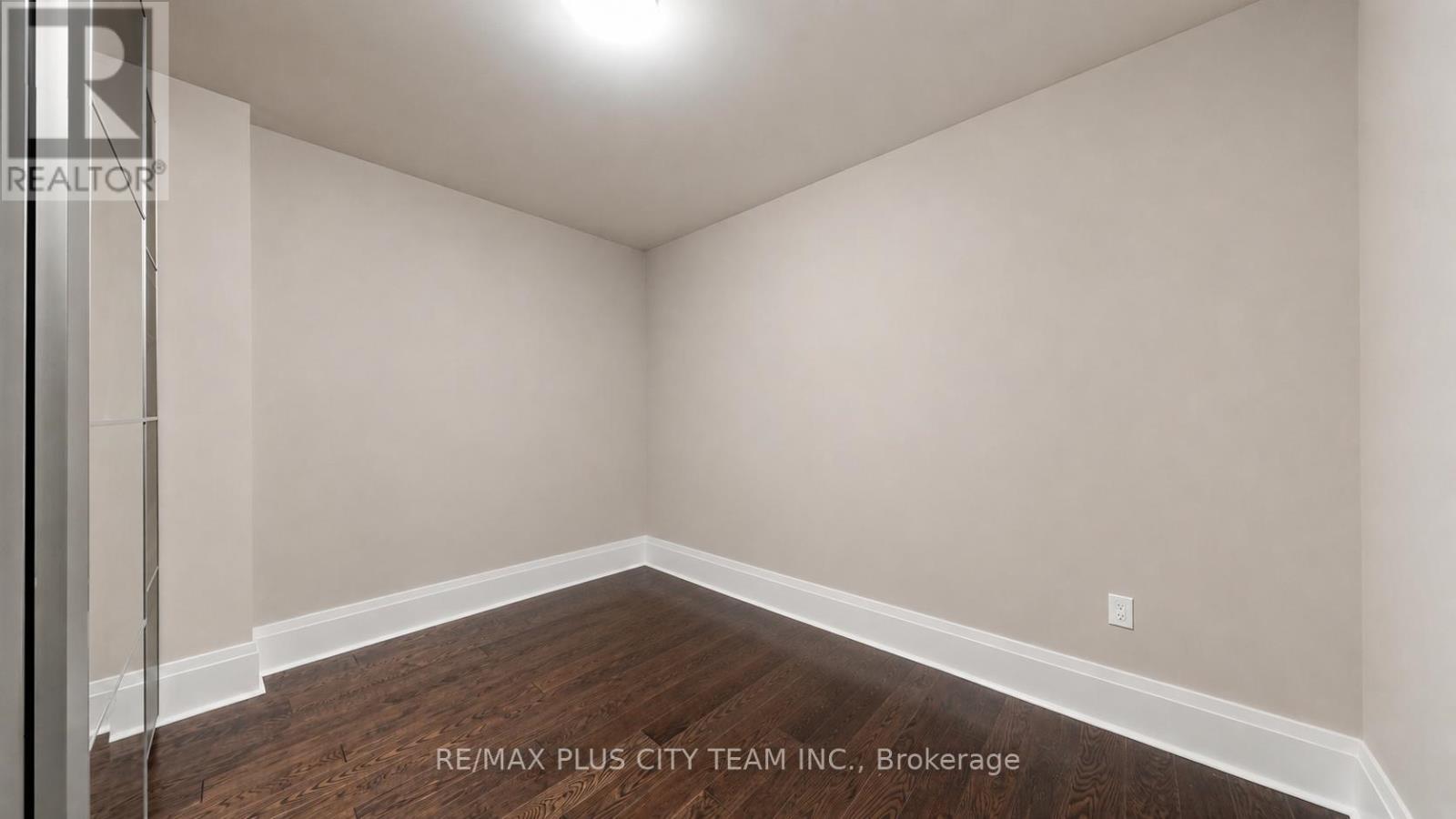 Th122 - 29 Queens Quay E, Toronto, Ontario  M5E 0A5 - Photo 16 - C13754586