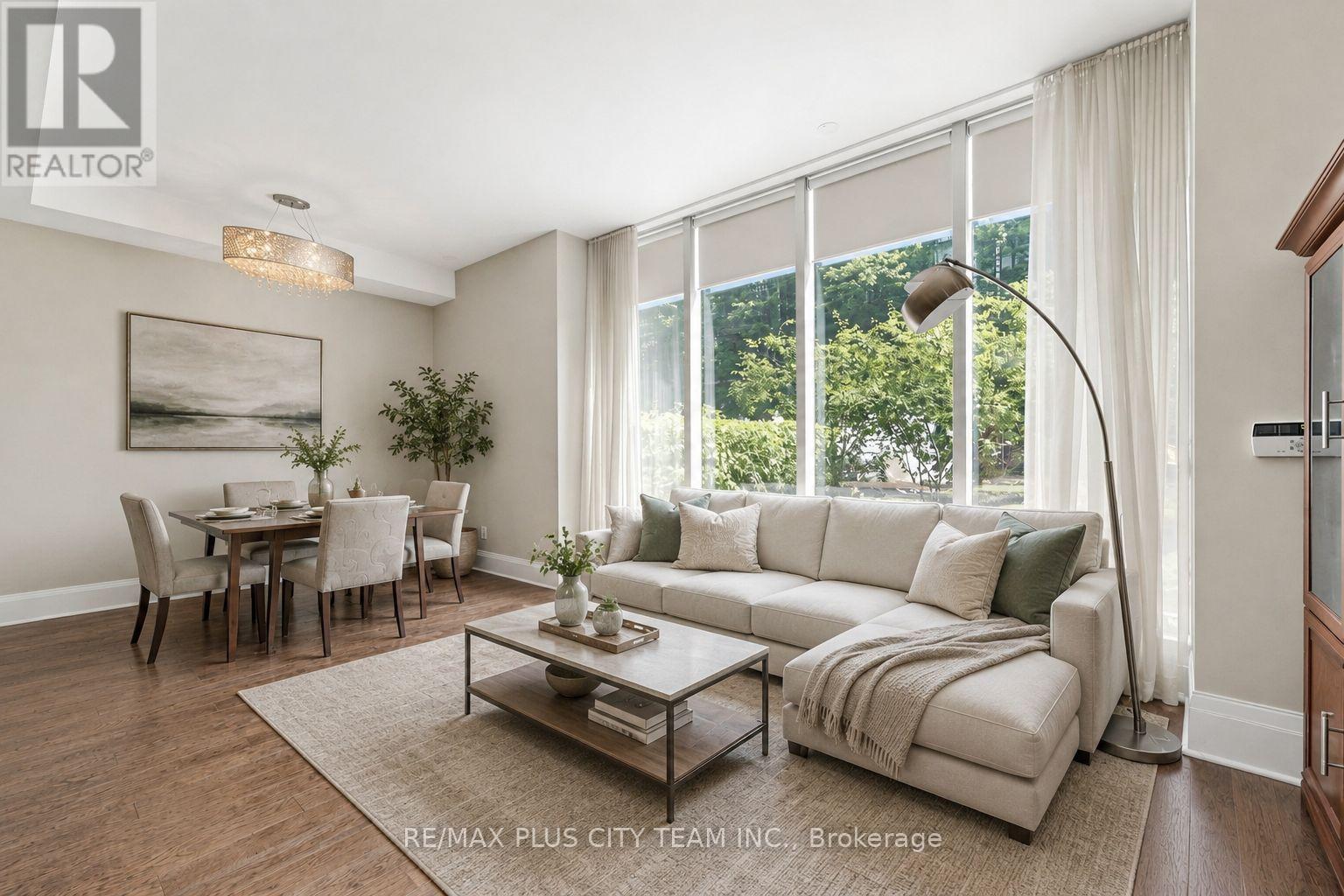 Th122 - 29 Queens Quay E, Toronto, Ontario  M5E 0A5 - Photo 3 - C13754586