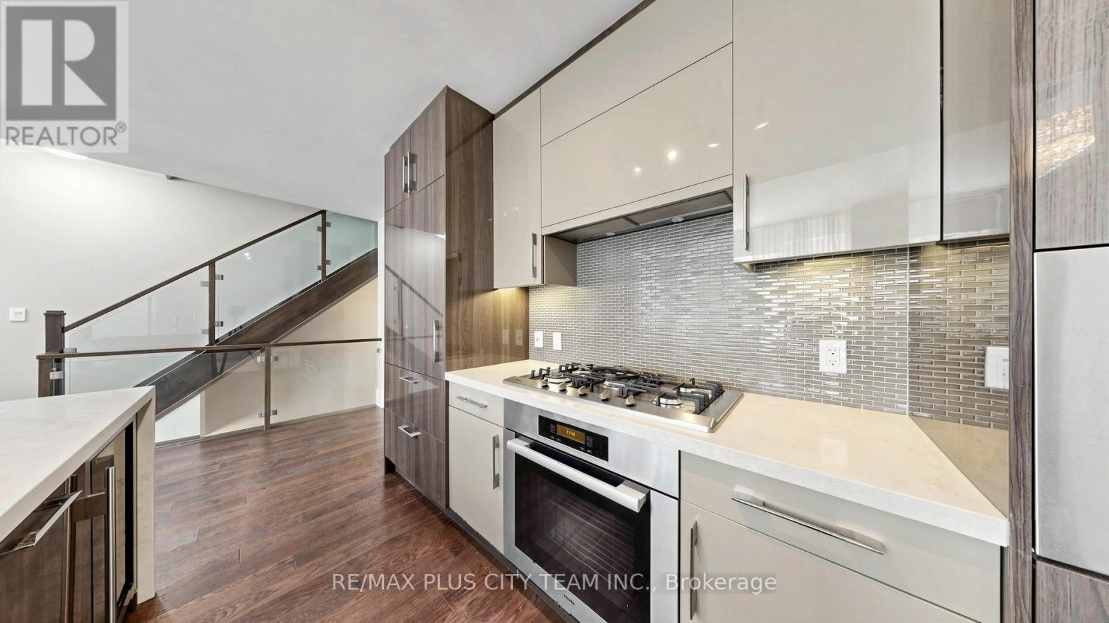 Th122 - 29 Queens Quay E, Toronto, Ontario  M5E 0A5 - Photo 6 - C13754586