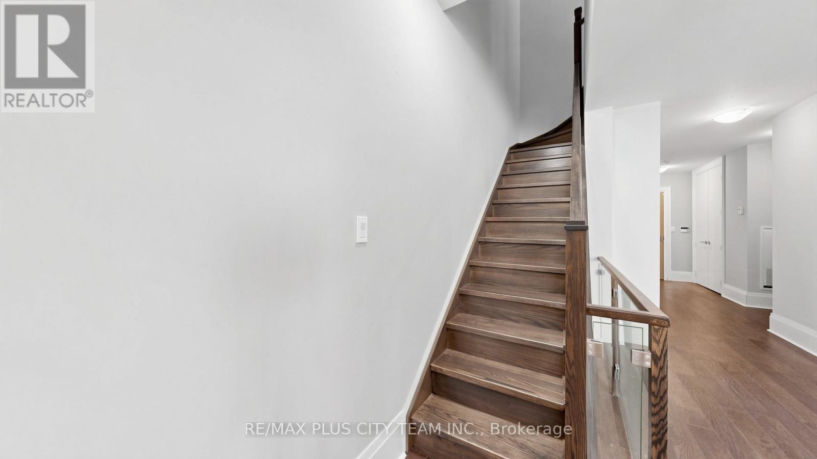 Th122 - 29 Queens Quay E, Toronto, Ontario  M5E 0A5 - Photo 8 - C13754586