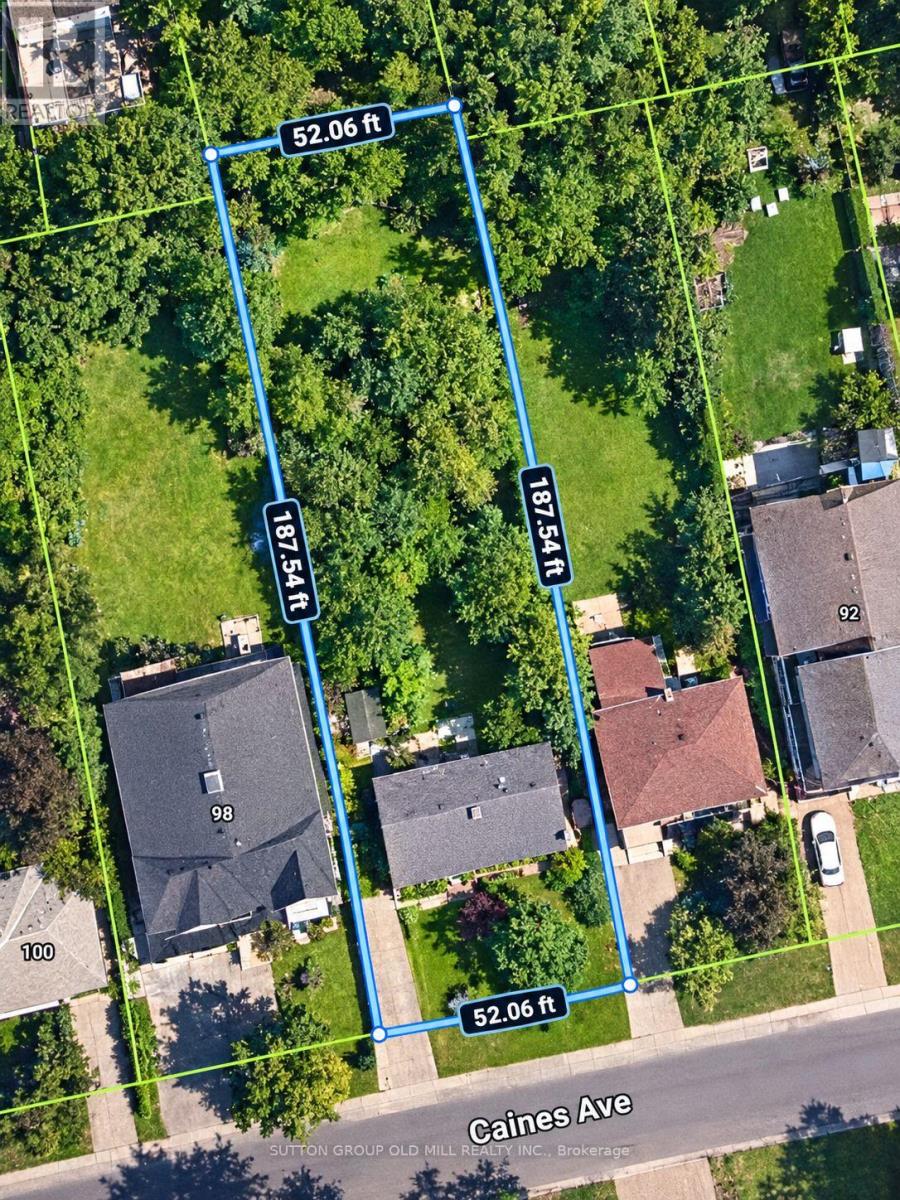 96 CAINES AVENUE, Toronto, Ontario