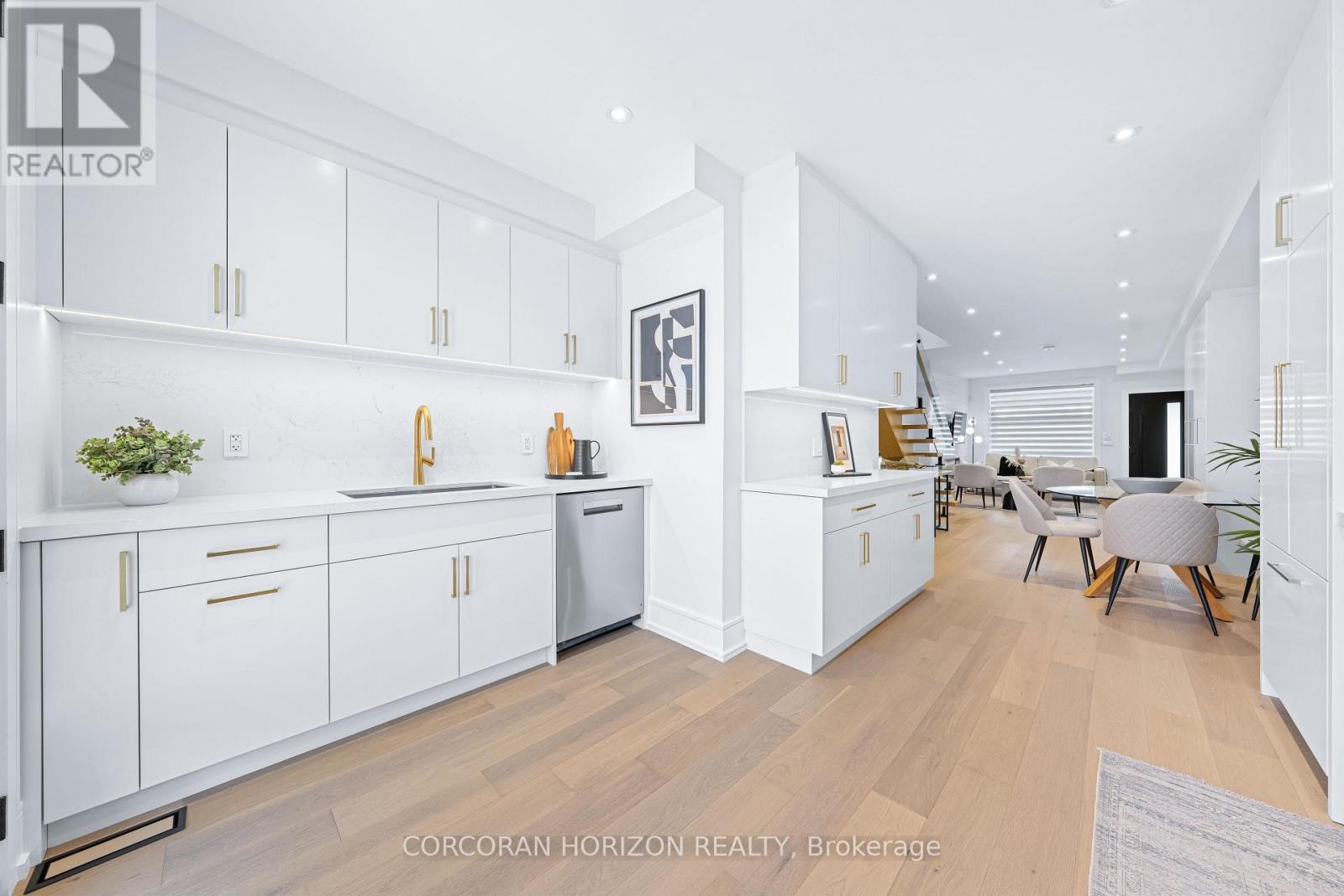 225 Christie Street, Toronto, Ontario  M6G 3B5 - Photo 13 - C13754682