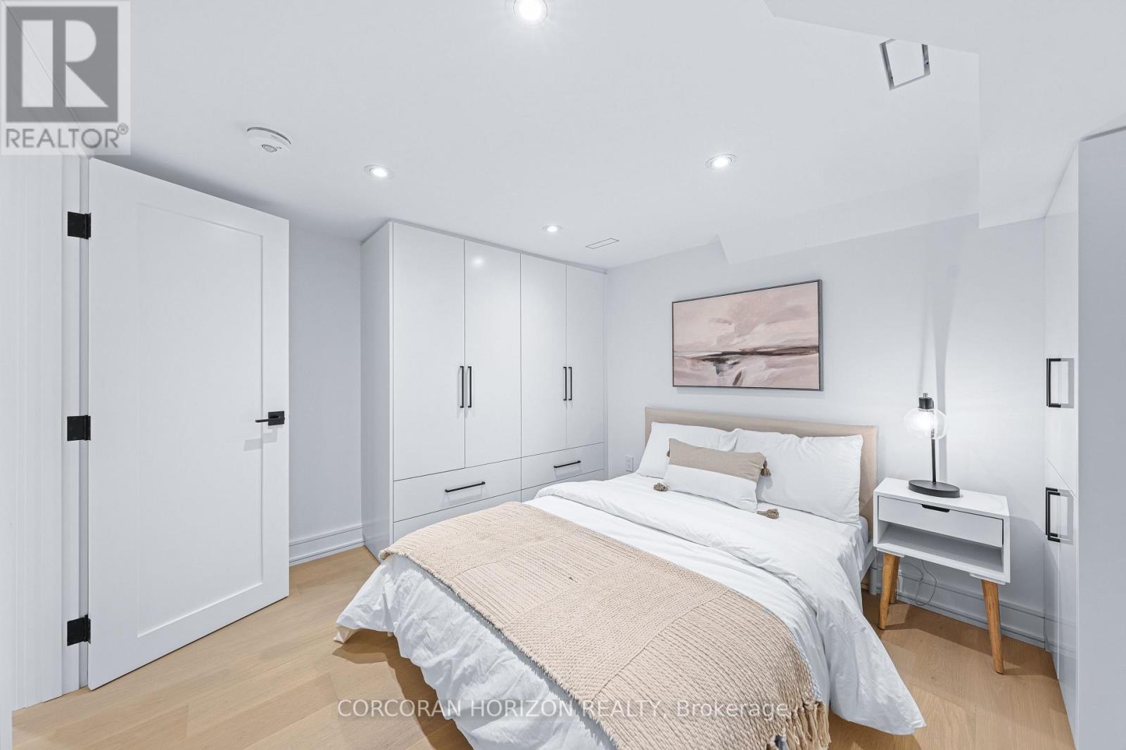 225 Christie Street, Toronto, Ontario  M6G 3B5 - Photo 37 - C13754682
