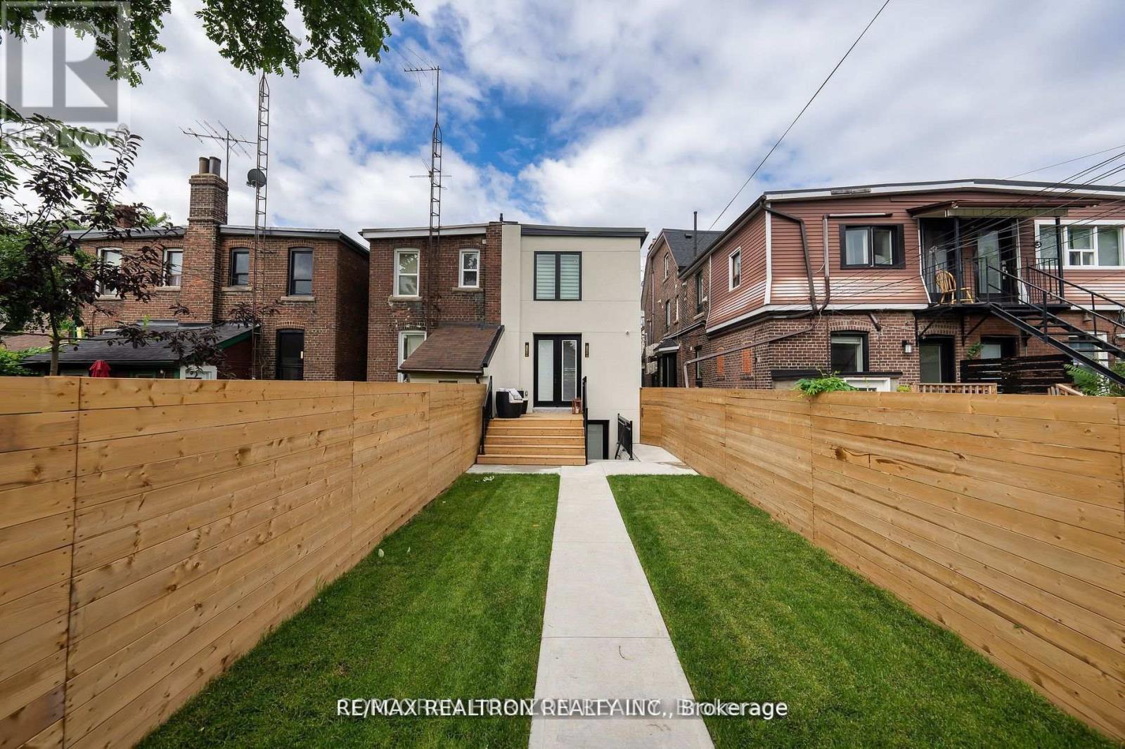 225 Christie Street, Toronto, Ontario  M6G 3B5 - Photo 47 - C13754682