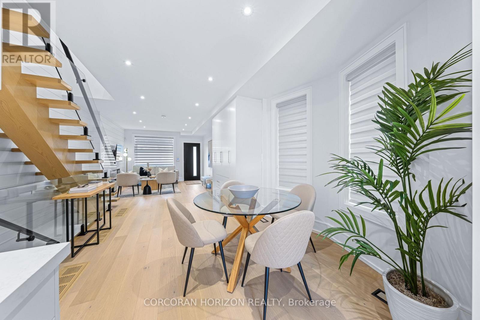 225 Christie Street, Toronto, Ontario  M6G 3B5 - Photo 7 - C13754682