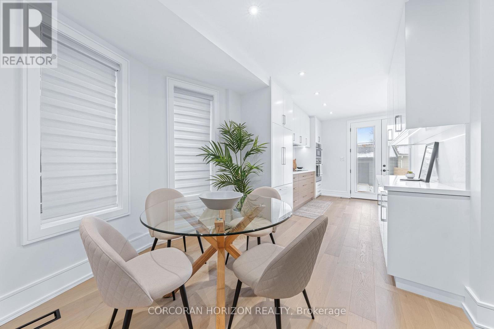 225 Christie Street, Toronto, Ontario  M6G 3B5 - Photo 9 - C13754682