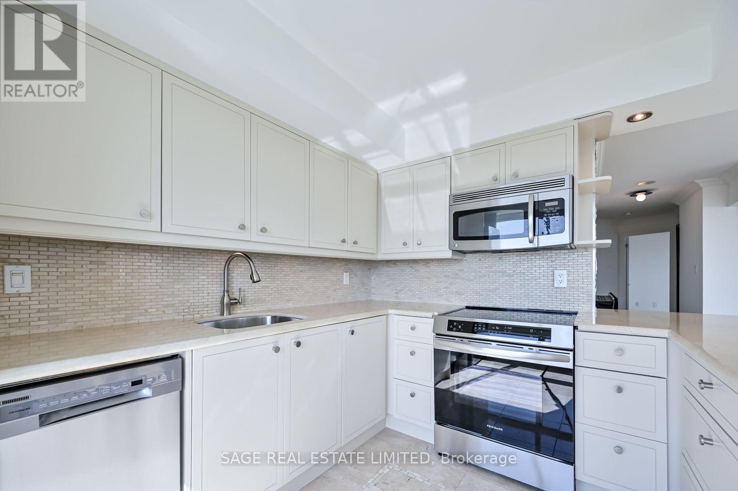 1114 - 410 Queens Quay W, Toronto, Ontario  M5V 3T1 - Photo 8 - C13754940