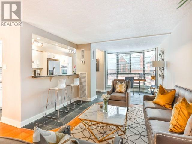 803 - 30 Church Street, Toronto, Ontario  M5E 1S7 - Photo 3 - C13755006