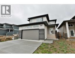 877 Devonia Circle W, Lethbridge, Alberta