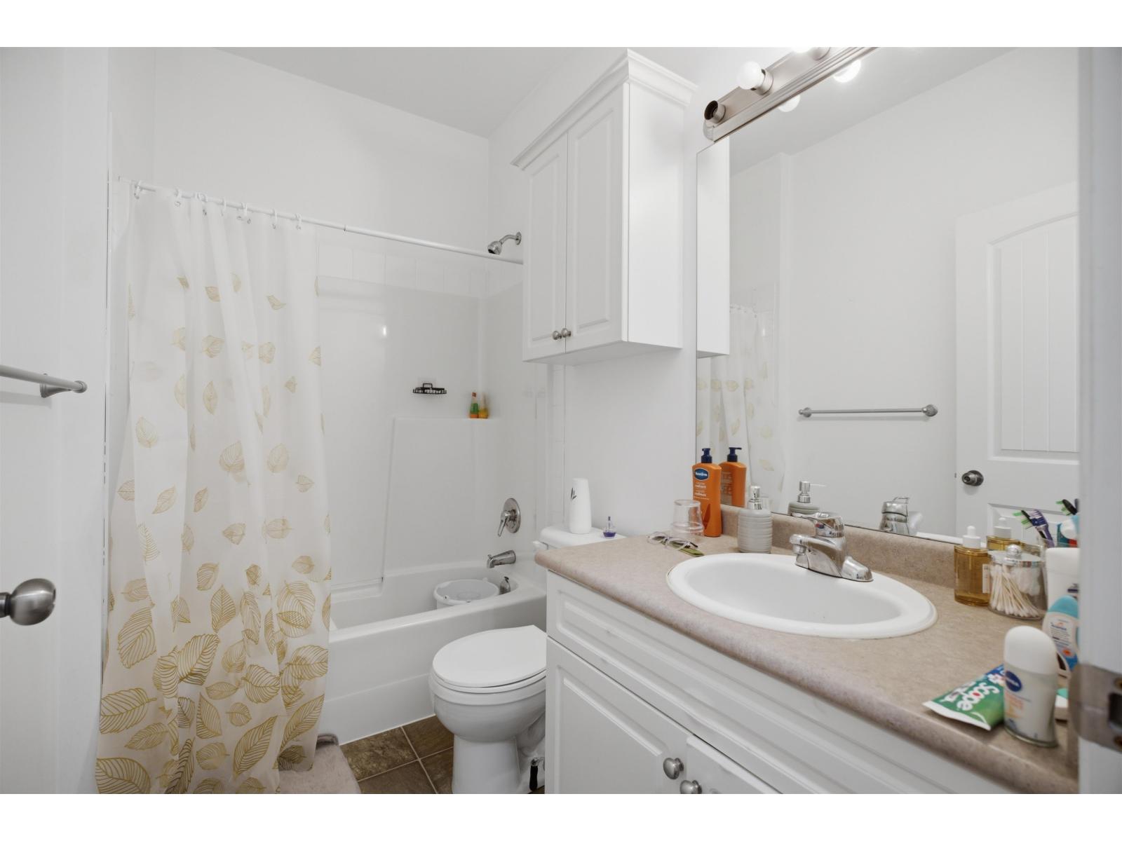 33883 Hollister Place, Mission, British Columbia  V2V 7P6 - Photo 19 - R3159313