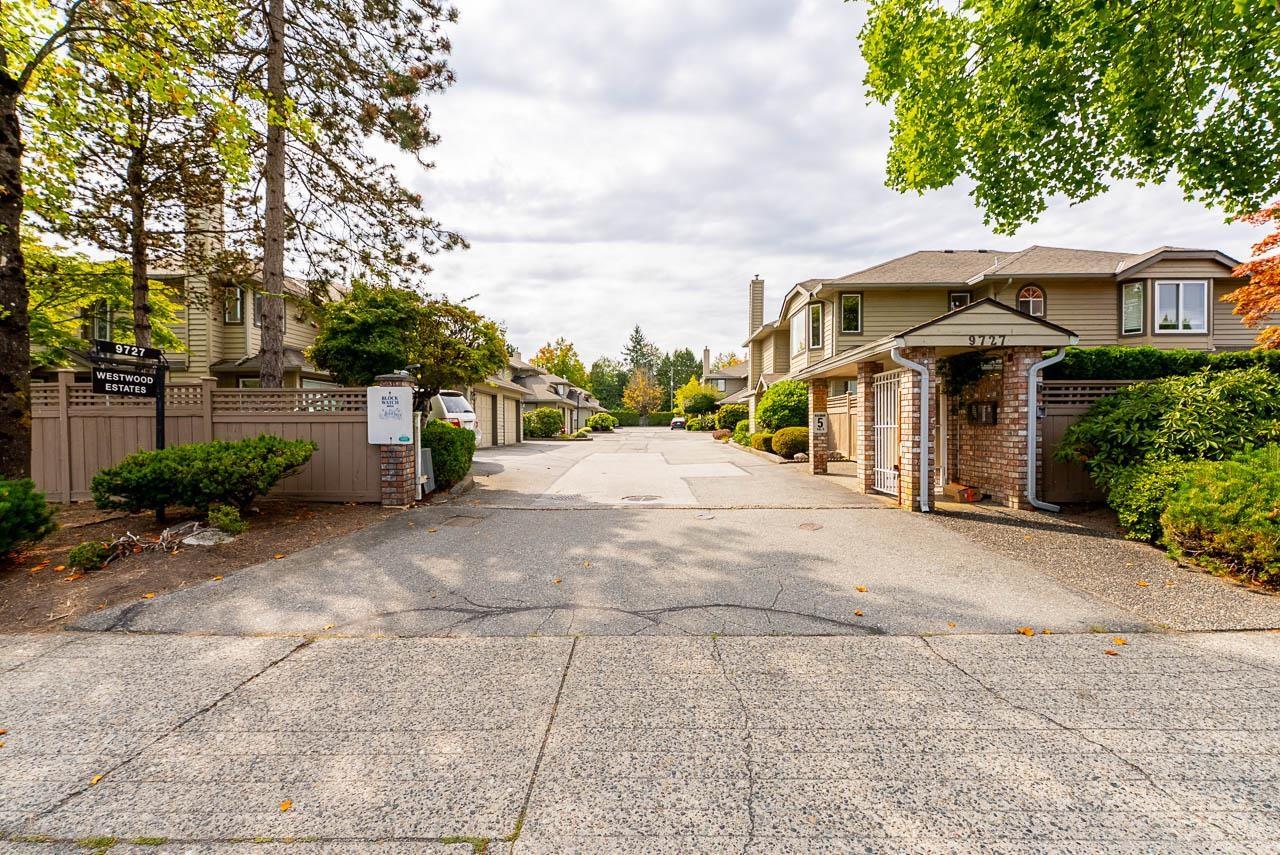 4 9727 152b Street, Surrey, British Columbia  V3R 0G5 - Photo 1 - R3159856